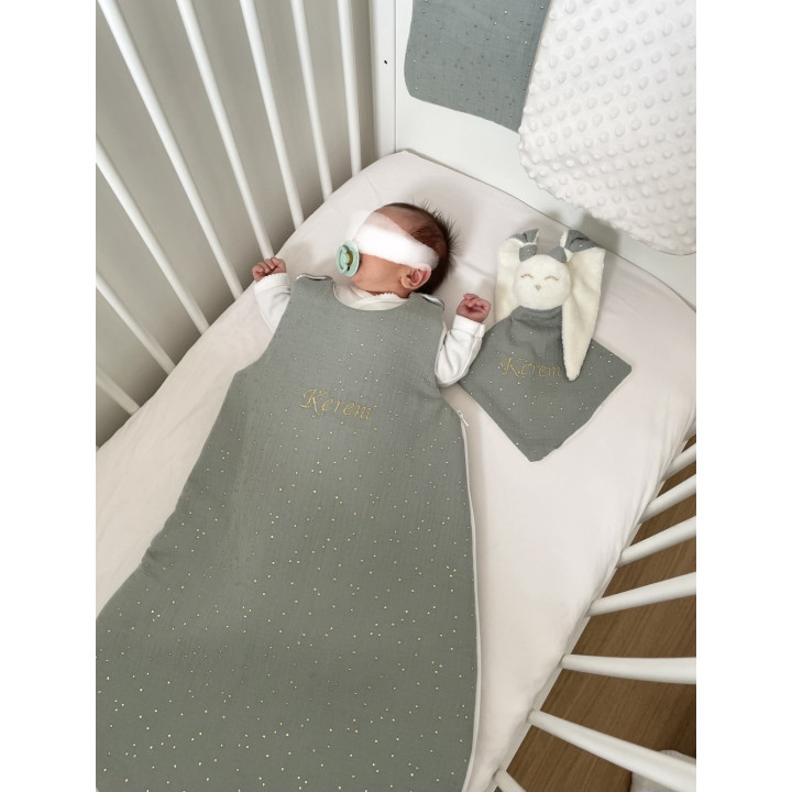 Doudou Câlins lapin bébé brodé au prénom — Fait main France