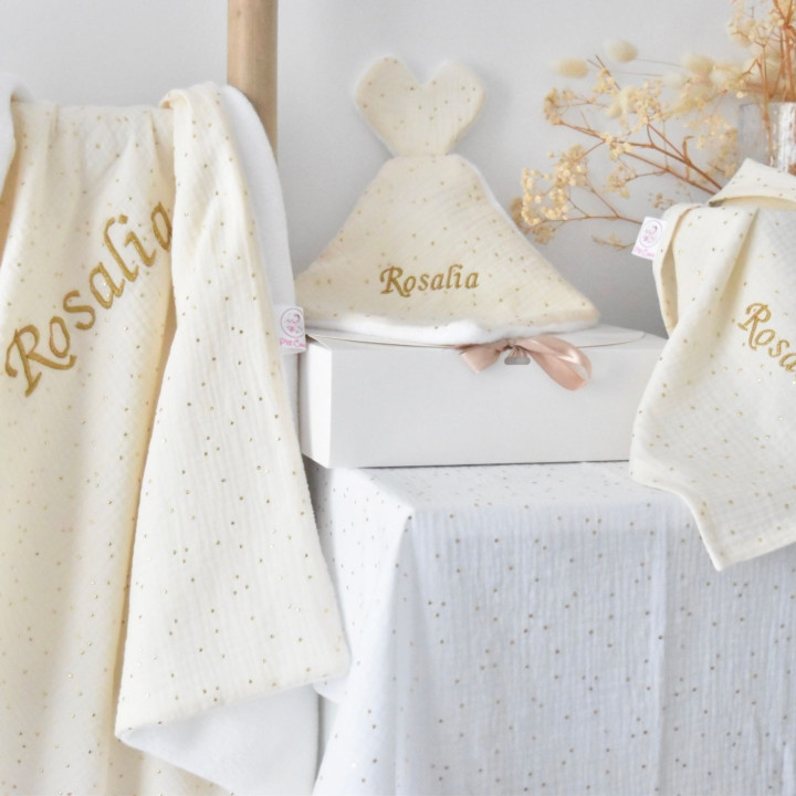 Box cadeau naissance Premiers Moments, 3 articles brodés | P'tit Cœur