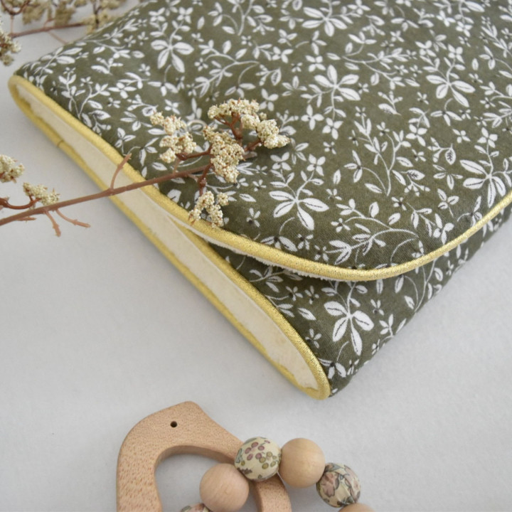 tapis change nomade vert brindilles-P'tit Coeur